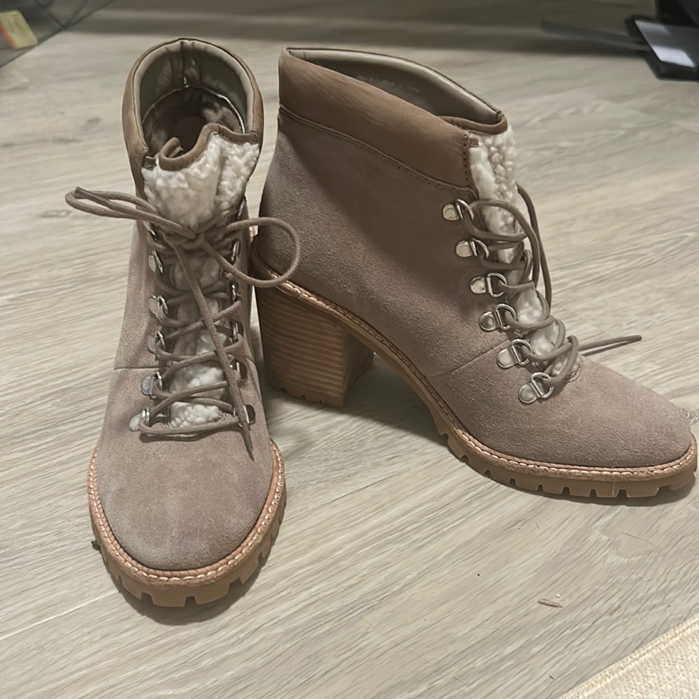 Dolce Vita Suede Lace Up Booties Sz 8.5